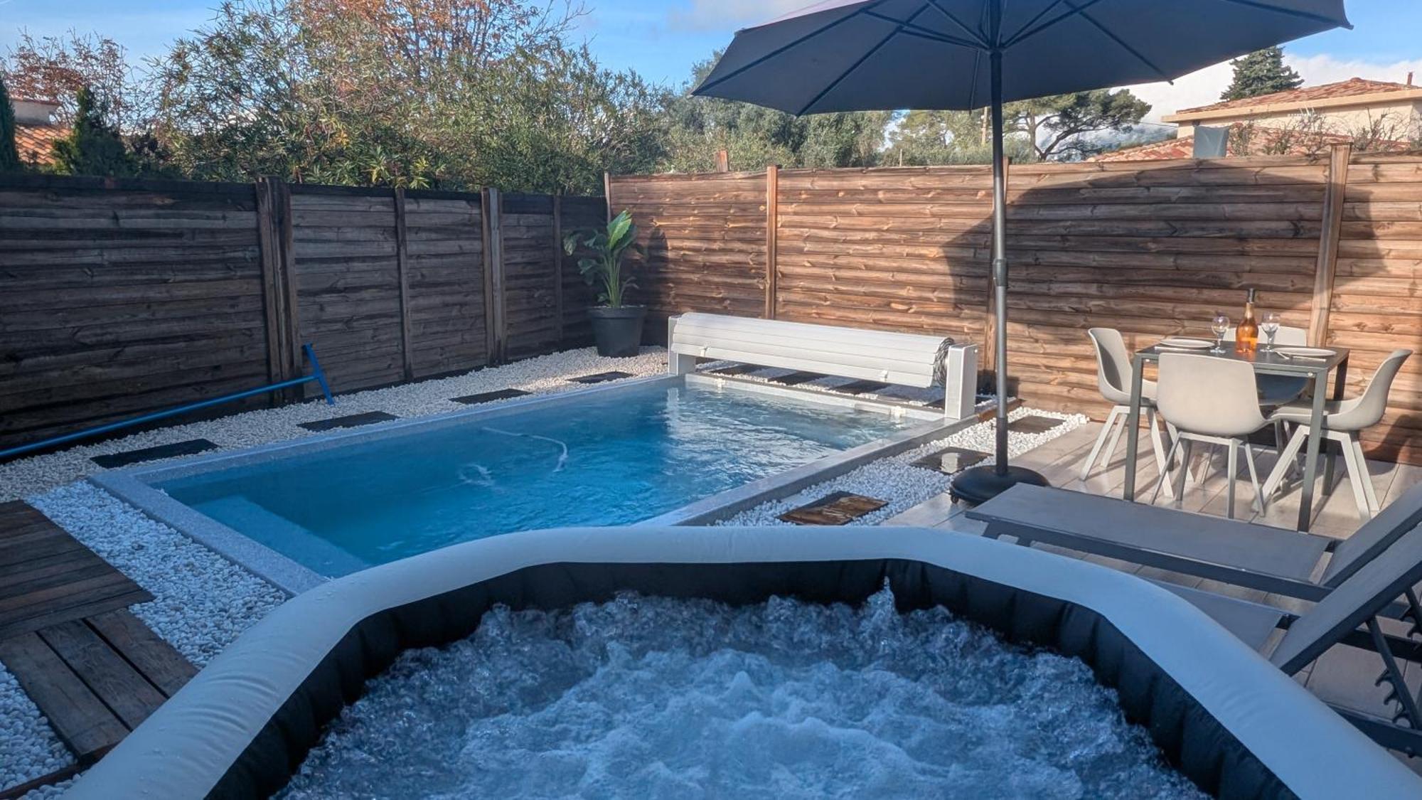Appartement Domaine de la chapelle à Roquefort les Pins - Jacuzzi privatif - Alpes maritimes Extérieur photo