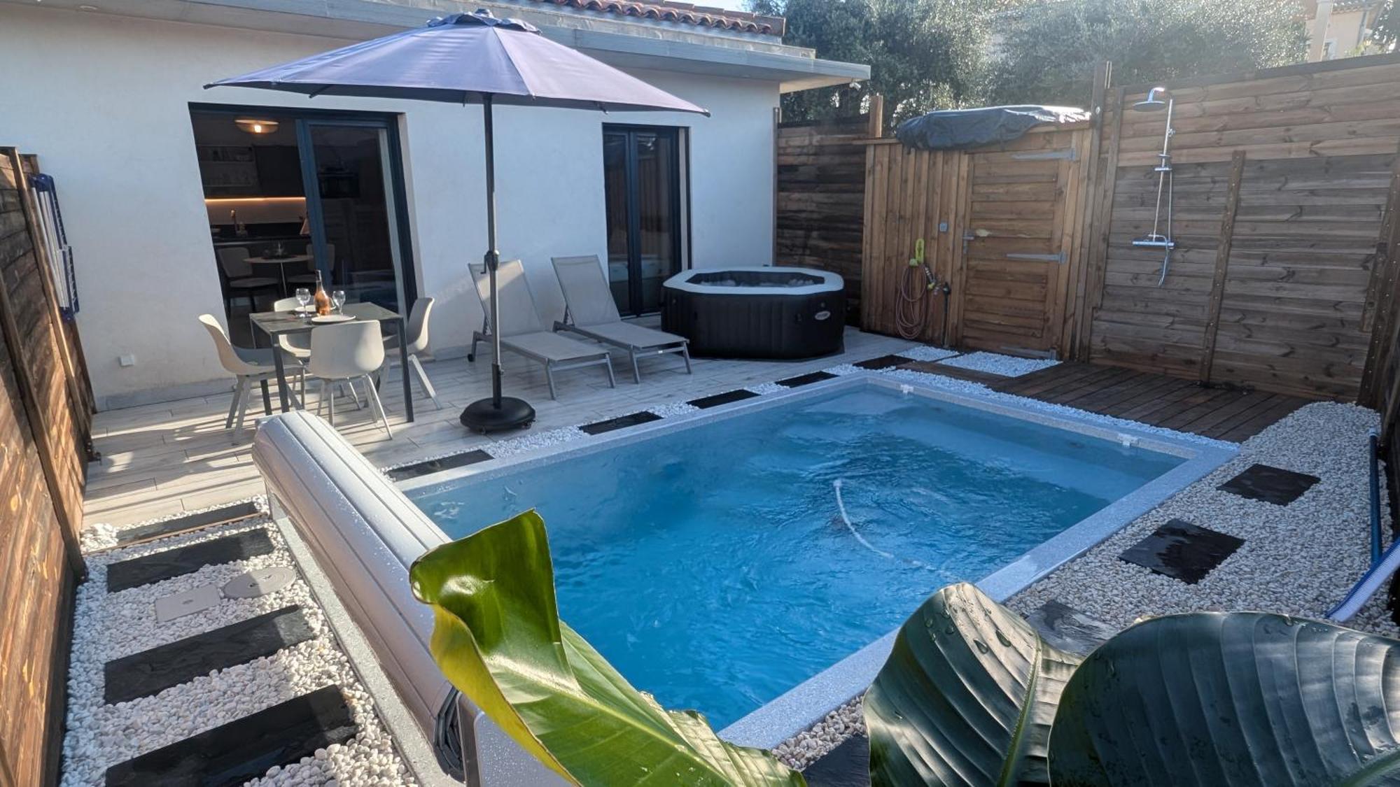 Appartement Domaine de la chapelle à Roquefort les Pins - Jacuzzi privatif - Alpes maritimes Extérieur photo